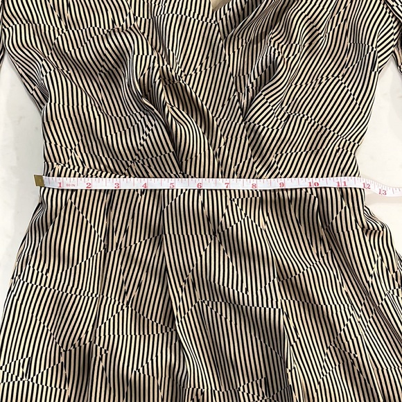 Dynamite Dress - Picture 2 of 9